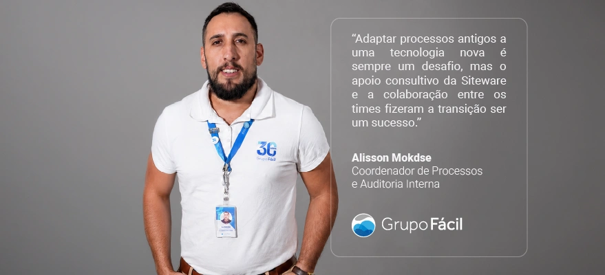Alisson Mokdse, coordenador de Processos e Auditoria Interna do Grupo Fácil, ao lado de seu depoimento
